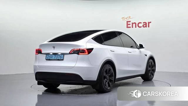 Tesla Model Y 2023 Белый из Кореи
