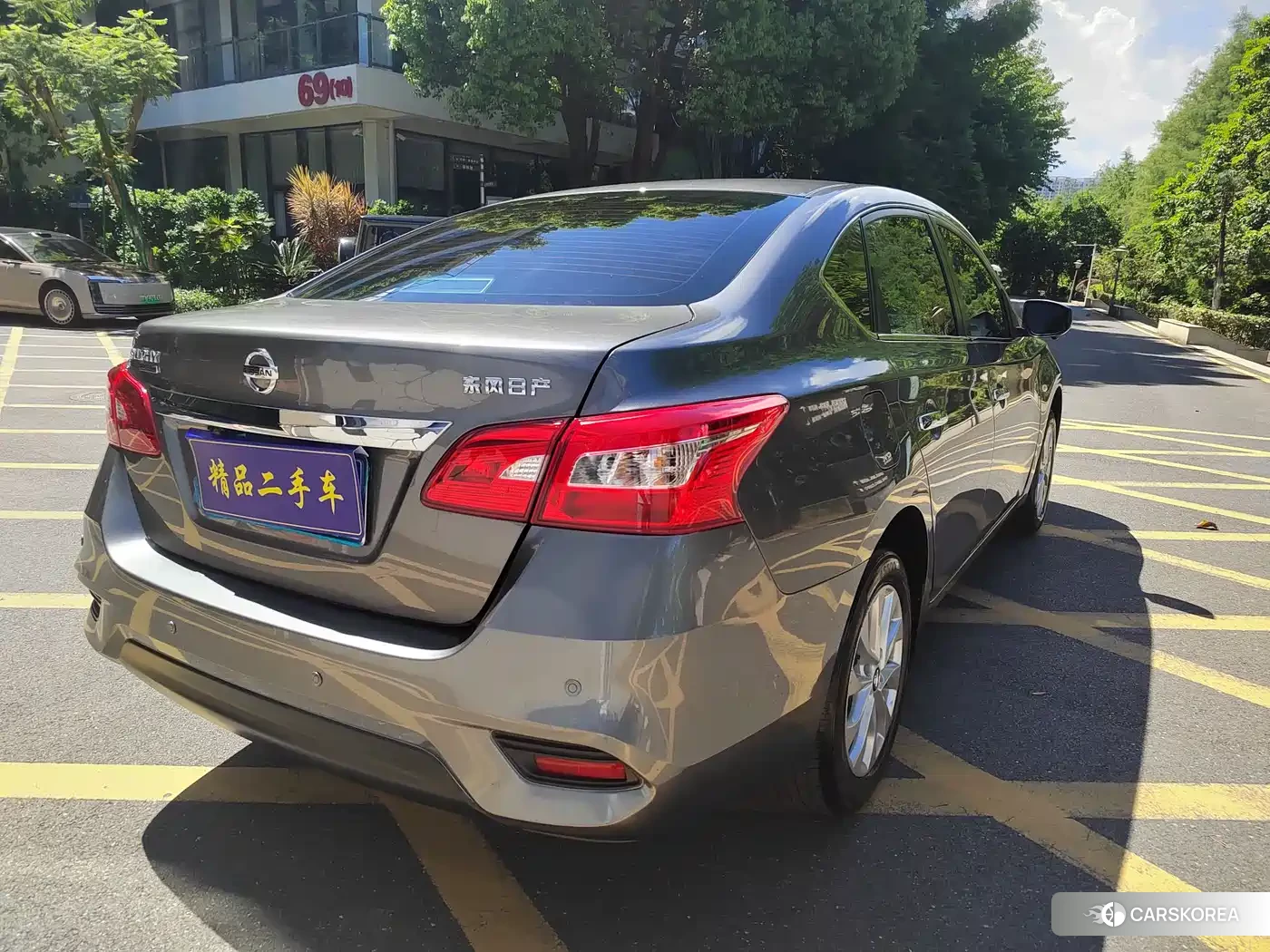 Nissan Sylphy 2026 Silver/gray из Китая