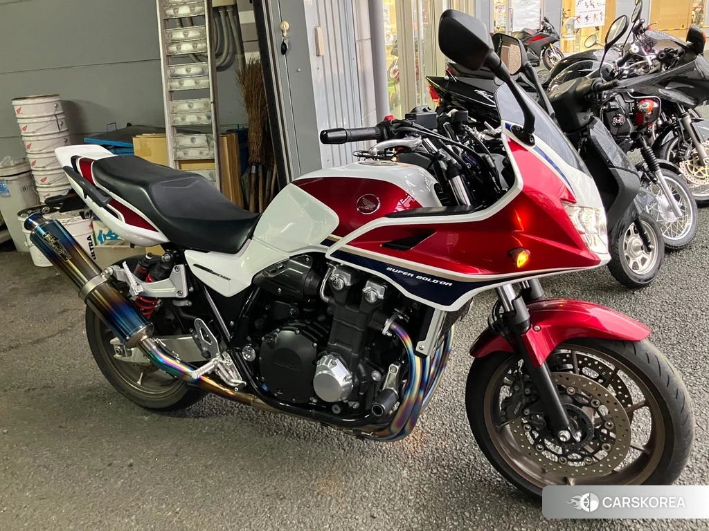 Проданный Honda CB1300SF BOLDOR ABS 2018 из Японии, фото 2