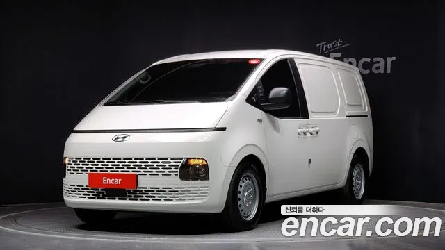 Hyundai Staria 2023 Белый из Кореи