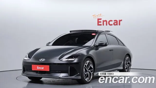 Hyundai Ionic 6 2023 Темно-зеленый из Кореи