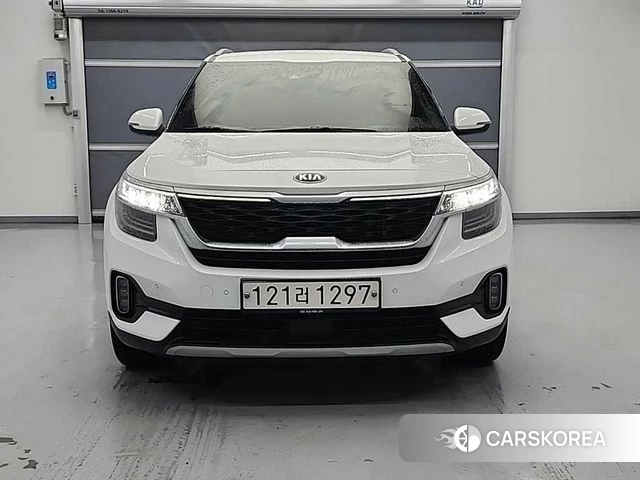 Kia Seltos 2019 Белый из Кореи