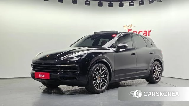 Porsche Cayenne (PO536) 2021 Черный из Кореи
