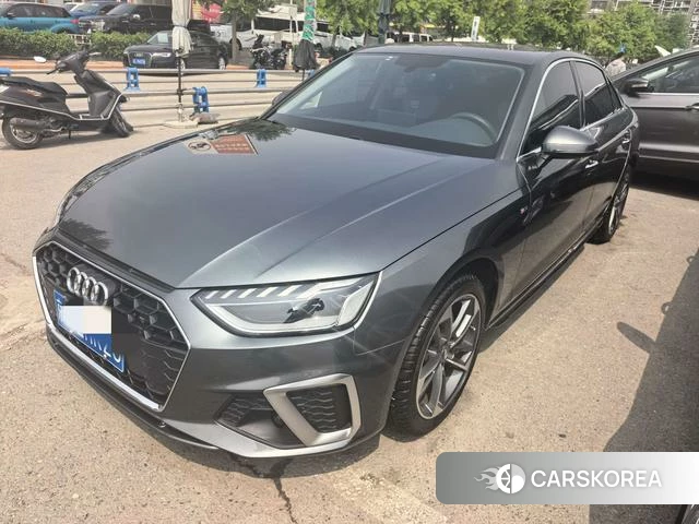 Audi A4L 2021 Темно-серый из Китая