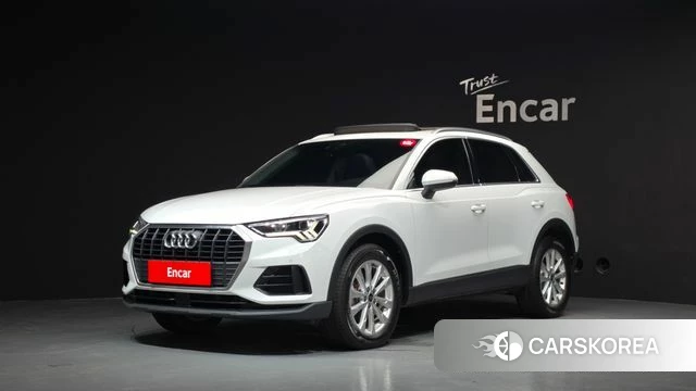 Audi Q3 (F3) 2023 Белый из Кореи