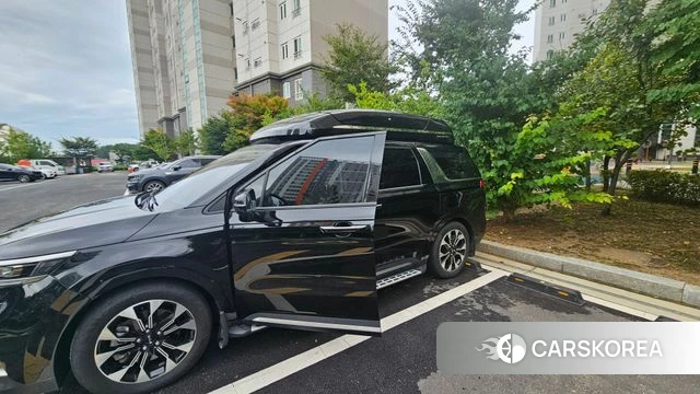 Kia Carnival 4th generation 2023 Черный из Кореи