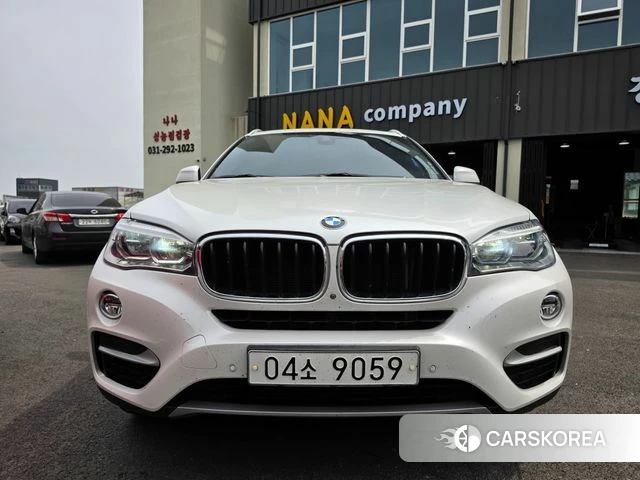 BMW X6 (F16) 2018 Белый из Кореи
