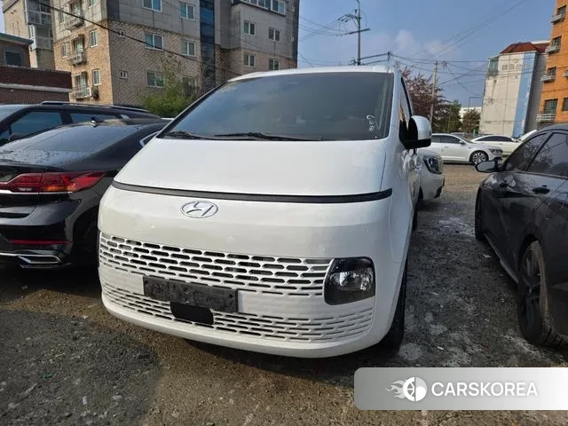 Hyundai Staria 2021 Белый из Кореи