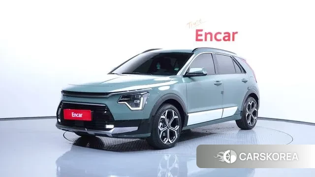Kia Di Ol Nu Niro 2023 Темно-зеленый из Кореи