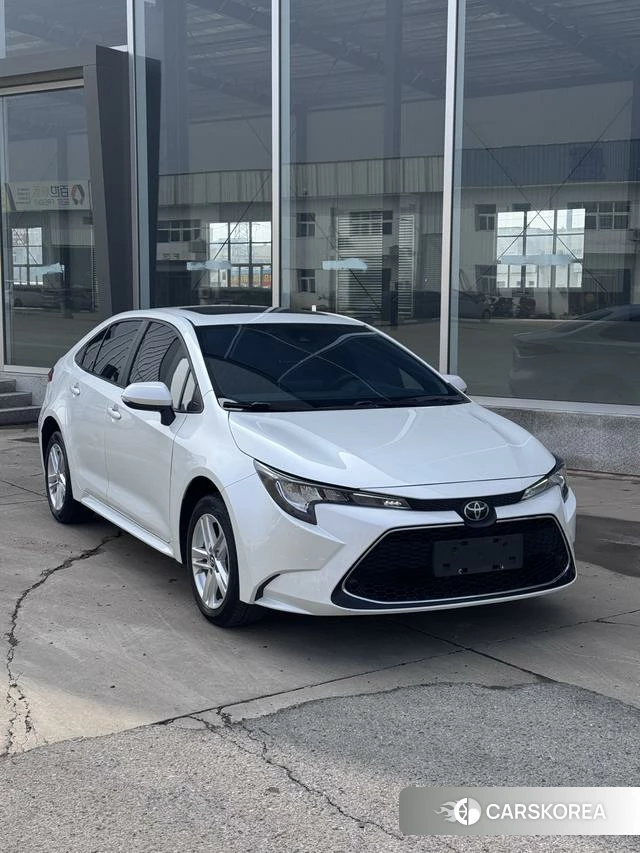 Toyota Lei Ling 2021 Белый из Китая