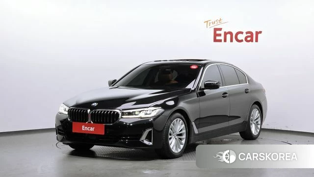BMW 5 Series (G30) 2022 Черный из Кореи