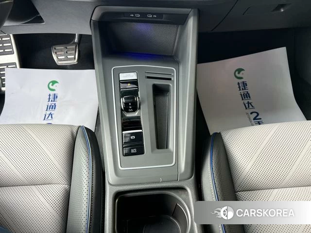 Volkswagen Golf 2024 Белый из Китая
