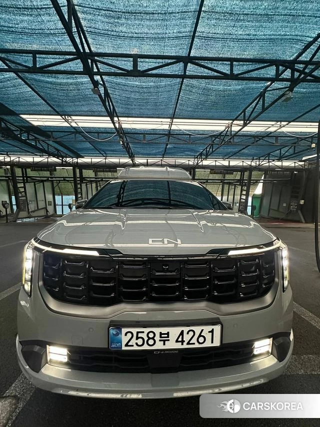 Kia Carnival 4th generation 2025 Серебристо-серый из Кореи