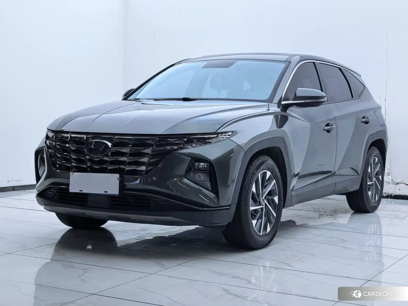 Hyundai Tucson 2021 Silver/gray из Китая