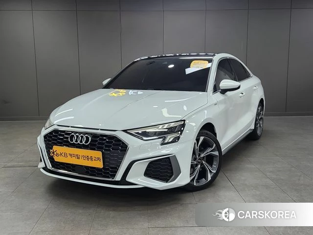 Audi A3 (8Y) 2023 Белый из Кореи