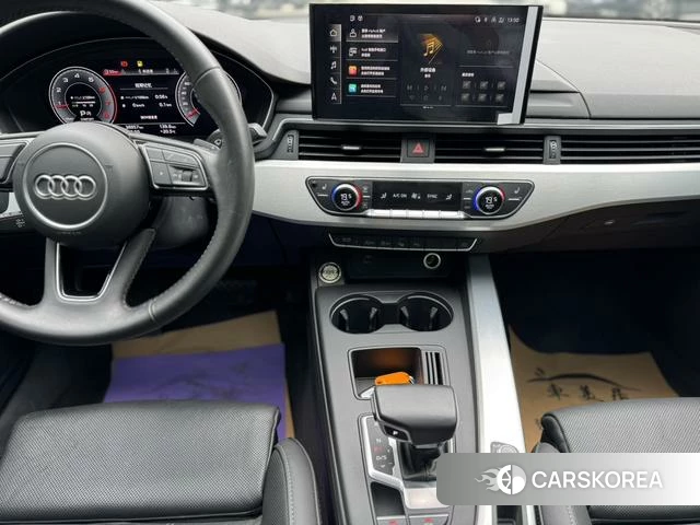 Audi A4L 2021 Темно-серый из Китая