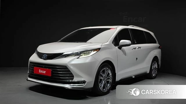 Toyota Sienna 4th Generation 2023 Белый из Кореи