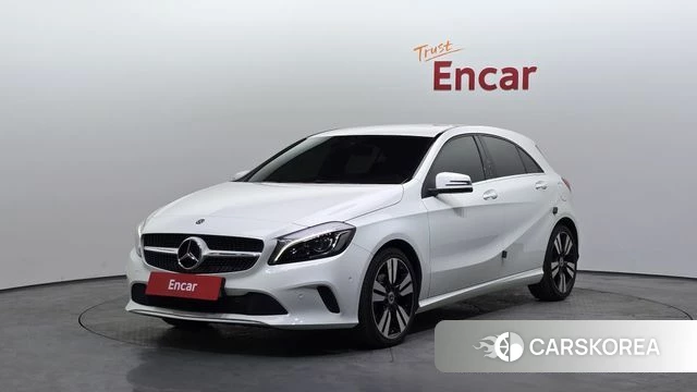 Mercedes-Benz A-Class W176 2018 Белый из Кореи