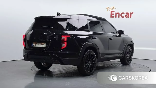 Ssangyong Torres 2024 Черный из Кореи