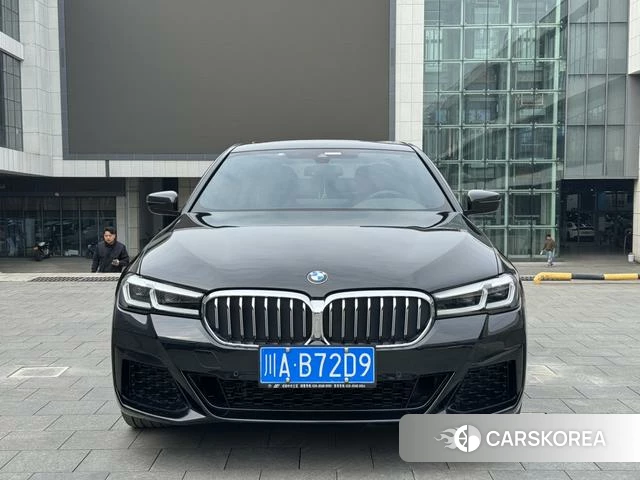 BMW 5 series 2023 Черный из Китая
