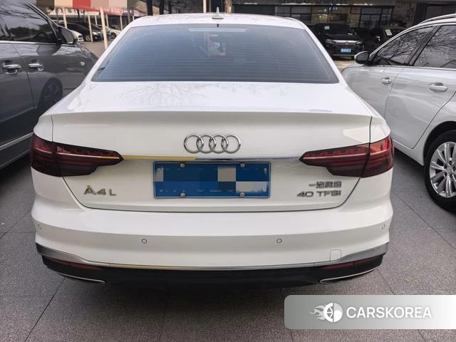 Audi A4L 2021 Белый из Китая