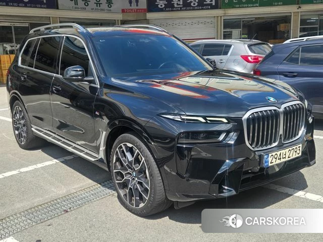 BMW X7 (G07) 2024 Черный из Кореи