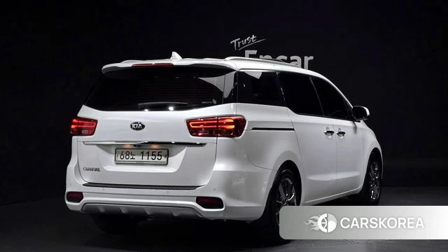 Kia The New Carnival 2018 Белый из Кореи