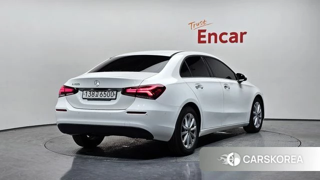 Mercedes-Benz A-Class W177 2020 Белый из Кореи