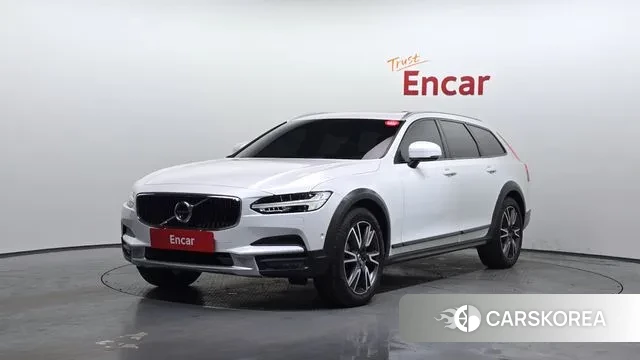 Volvo V90 Cross-Country 2019 Белый из Кореи