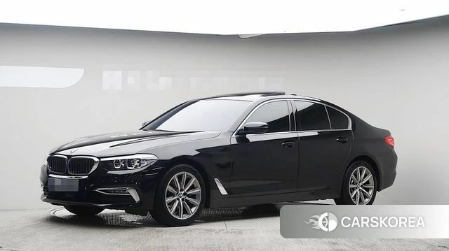 BMW 5 Series (G30) 2019 Черный из Кореи