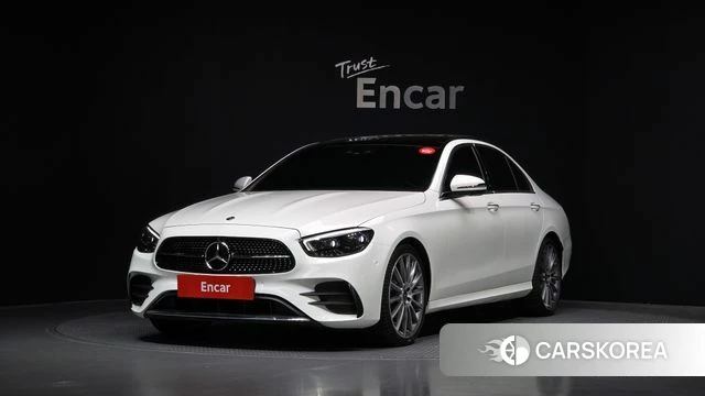 Mercedes-Benz E-Class W213 2021 Белый из Кореи