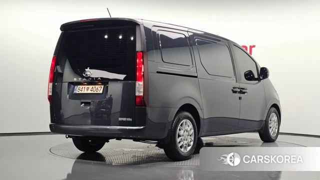 Hyundai Staria 2022 Серый из Кореи