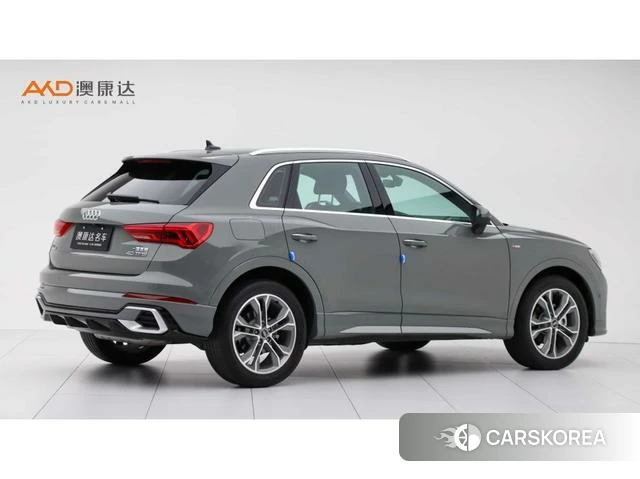 Audi Q3 2024 Темно-серый из Китая