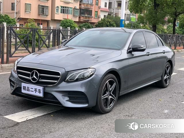 Mercedes-Benz E-class (imported) 2020 Серебристо-серый из Китая