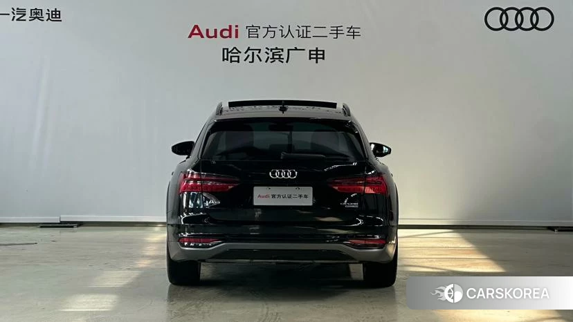 Audi A6 (import) 2020 Черный из Китая
