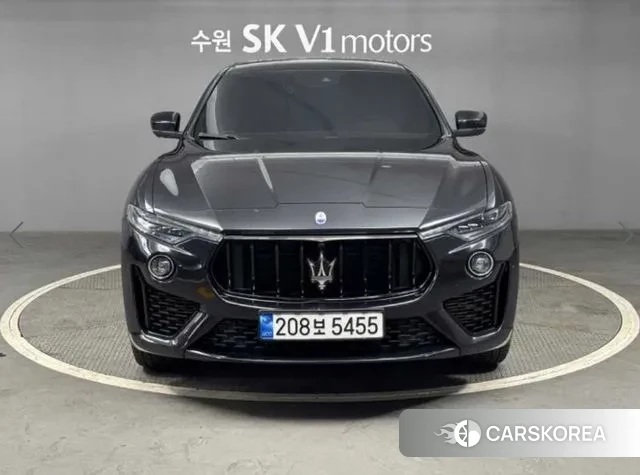 Maserati Levante 2022 Черный из Кореи