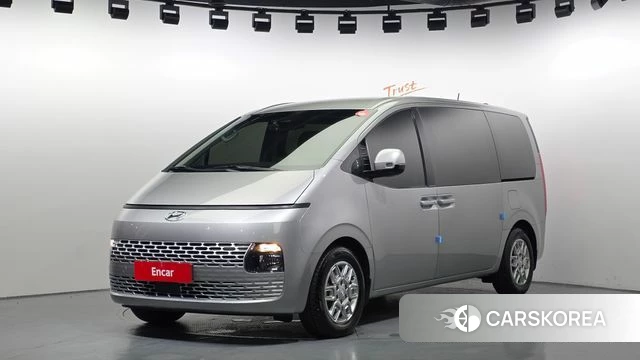 Hyundai Staria 2023 Серебристо-серый из Кореи