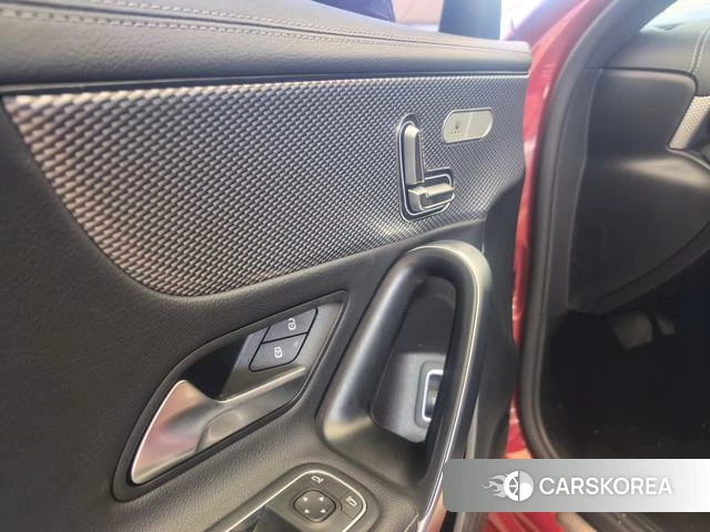 Mercedes-Benz Class A 2023 Красный из Китая