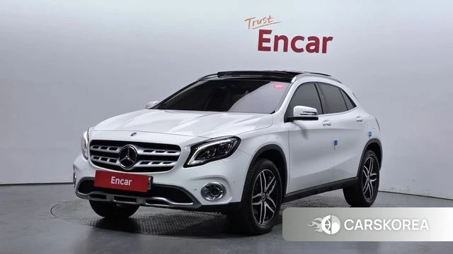 Mercedes-Benz GLA-Class X156 2019 Белый из Кореи