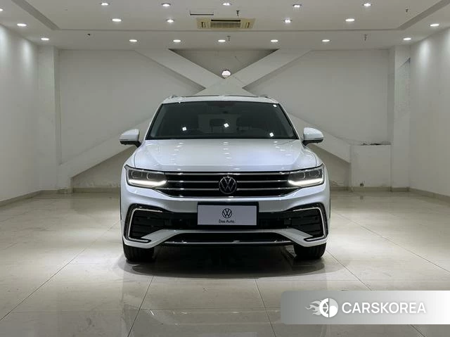 Volkswagen Tiguan L 2024 Белый из Китая