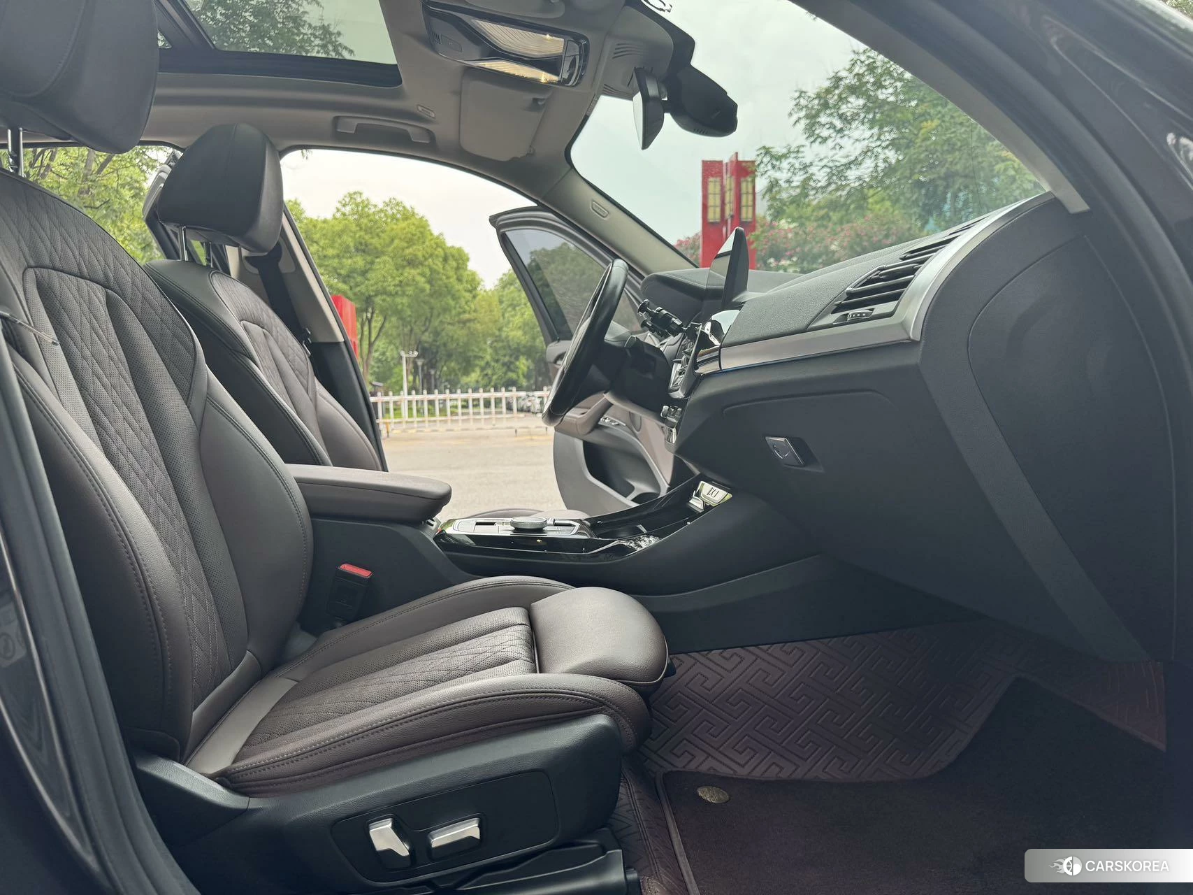 BMW iX3 2023 Темно-серый из Китая