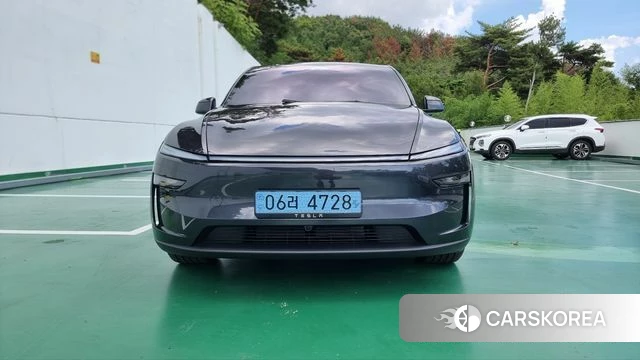 Tesla Model Y 2025 Серый из Кореи