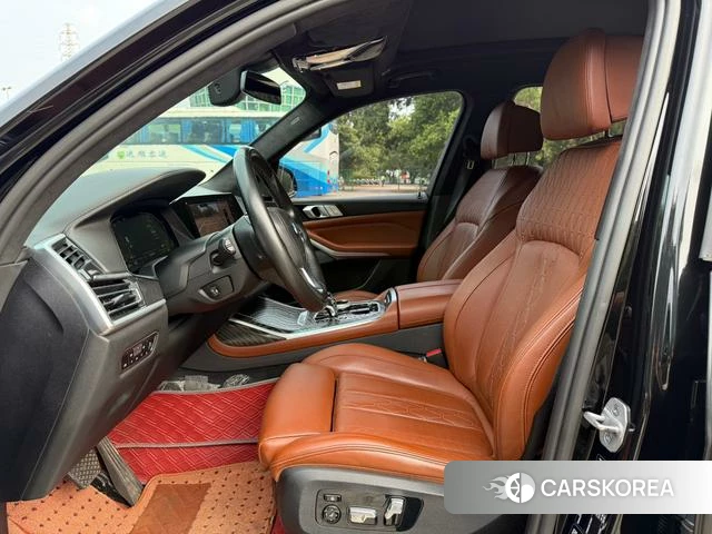 BMW X7 2021 Черный из Китая