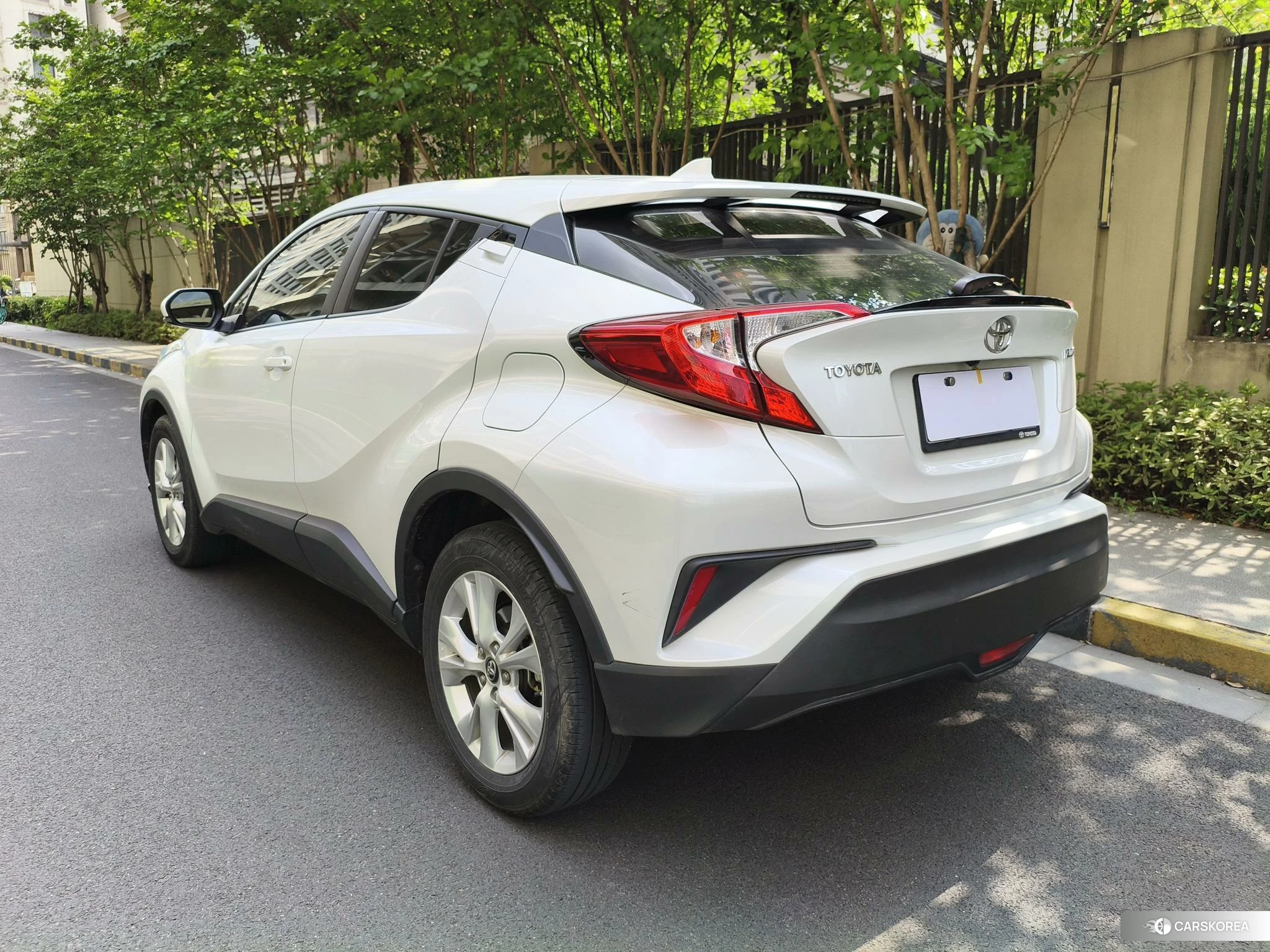 Toyota IZOA 2021 Белый из Китая