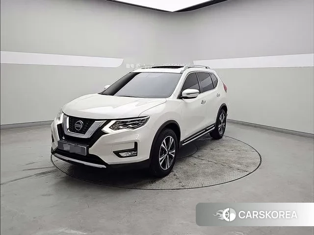 Nissan X Trail 2018 Белый из Кореи