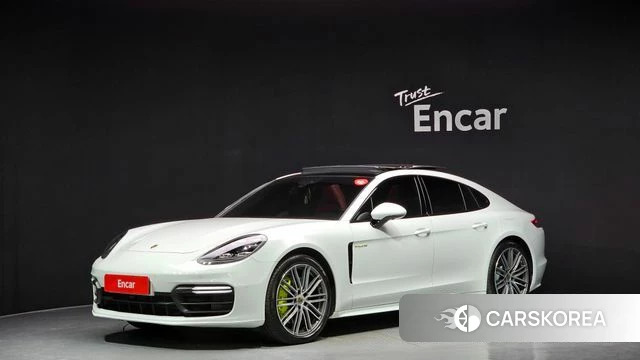 Porsche Panamera (971) 2018 Белый из Кореи