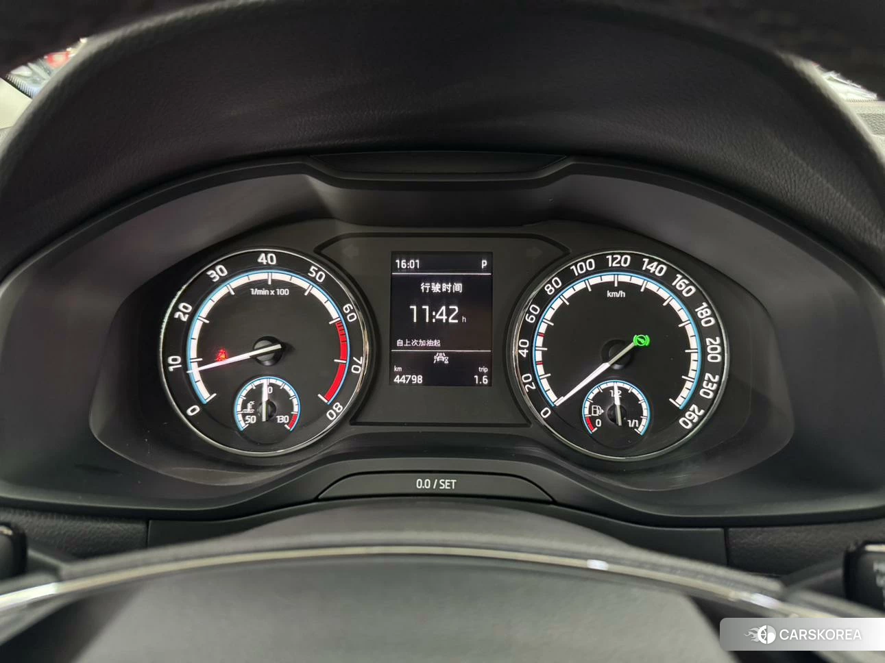 Skoda Krok 2021 Белый из Китая