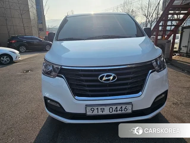Hyundai The New Grand Starex 2018 Белый из Кореи