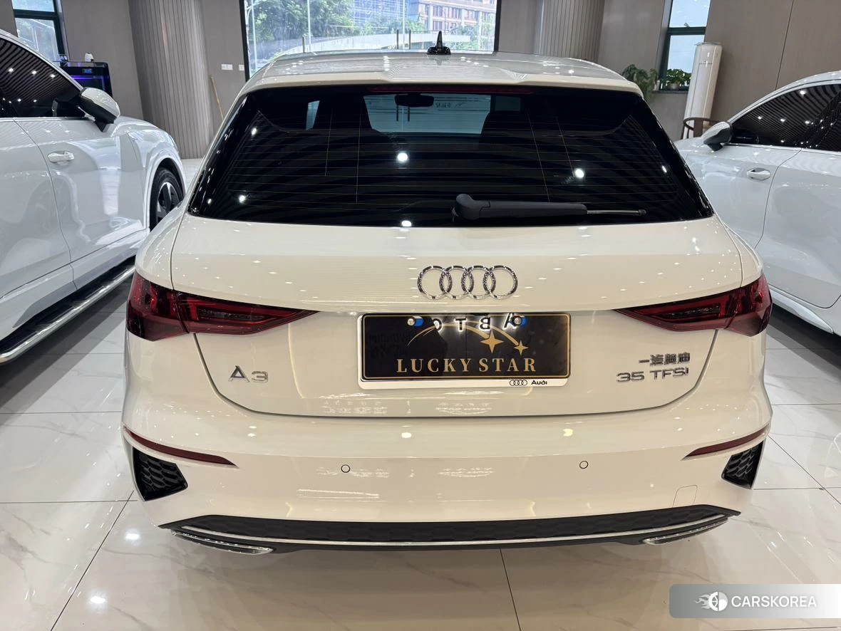 Audi A3 2023 Белый из Китая