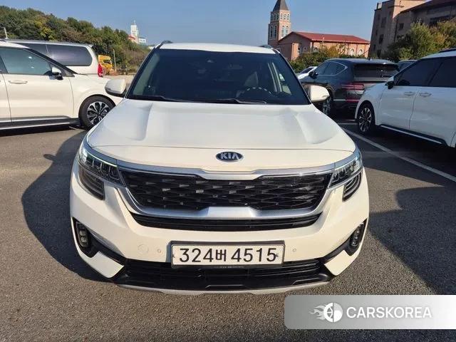 Kia Seltos 2020 Белый из Кореи
